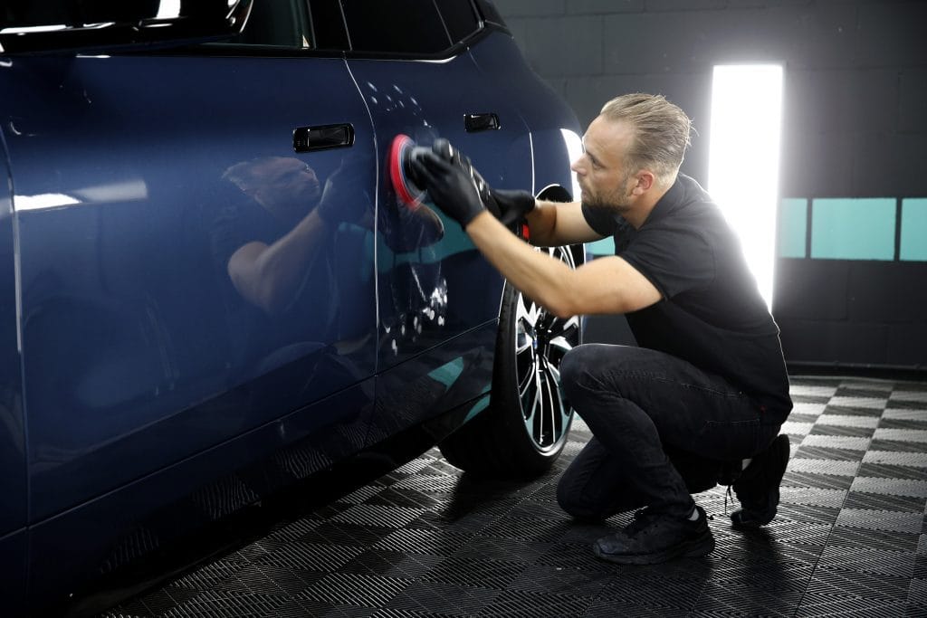 Home 5 auto laten polijsten